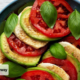 Best Ensalada Caprese con Palta Near Me